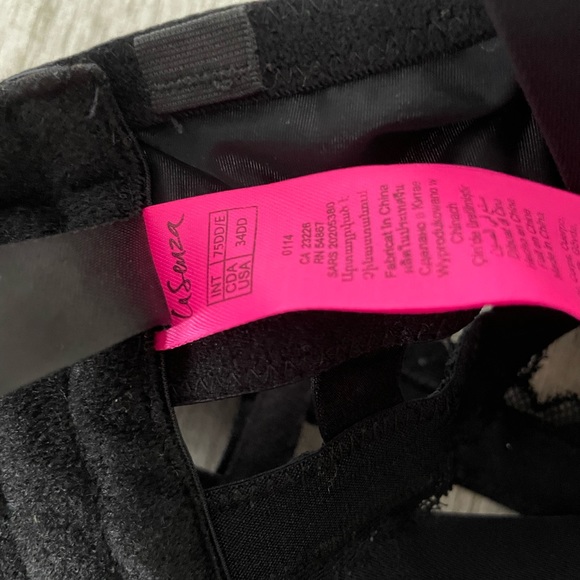 La Senza Bra Size 34 DD fits small like a 34C Victoria’s Secret Halloween - Picture 3 of 3